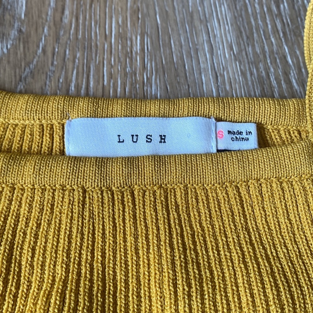 Lush crop top - Picture 3 of 4